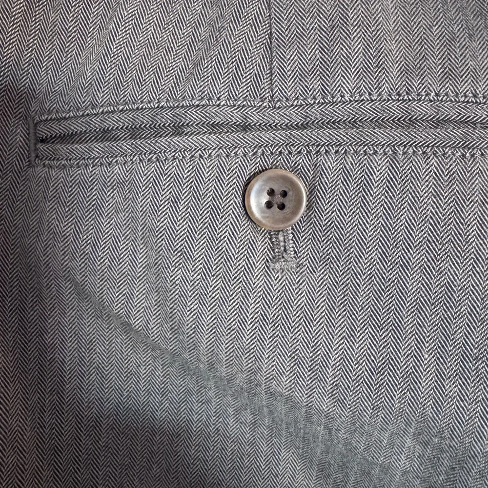 Banana Republic Herringbone Pants - Picture 4 of 4